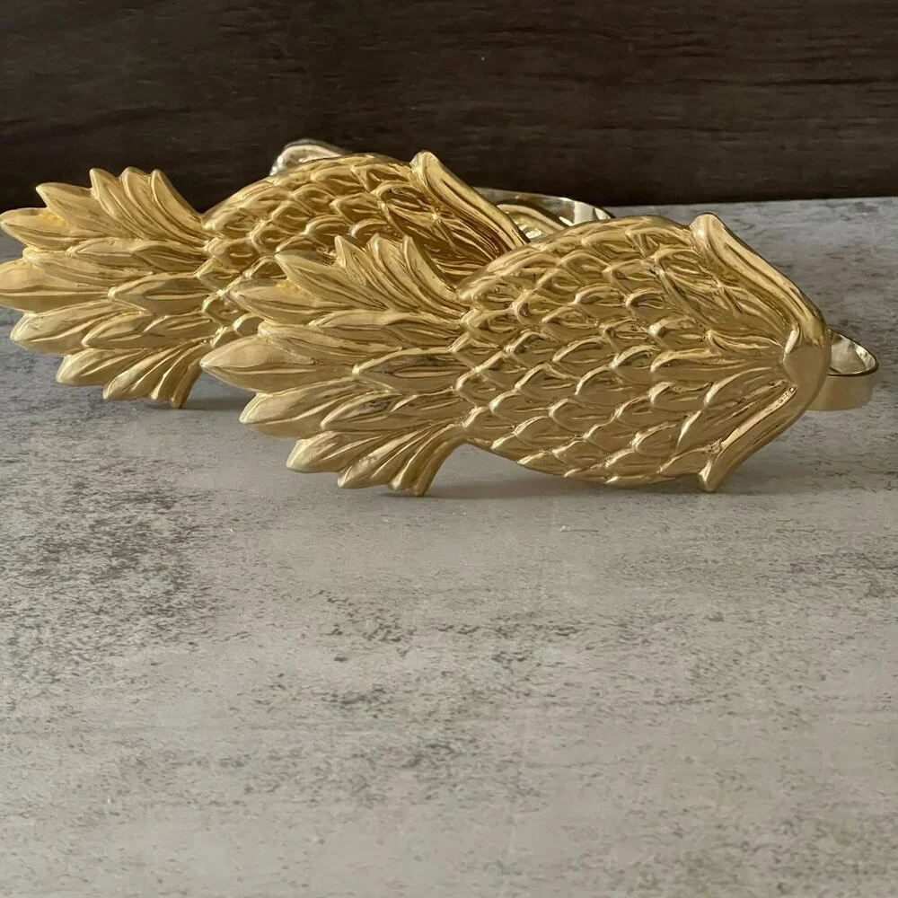 Vintage Two-Piece Set Solid Brass Embossed Pineapple Colonial Curtain Tiebacks